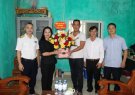 Bí thư huyện ủy Quan Sơn thăm doanh nghiệp doanh nhân trên địa bàn huyện